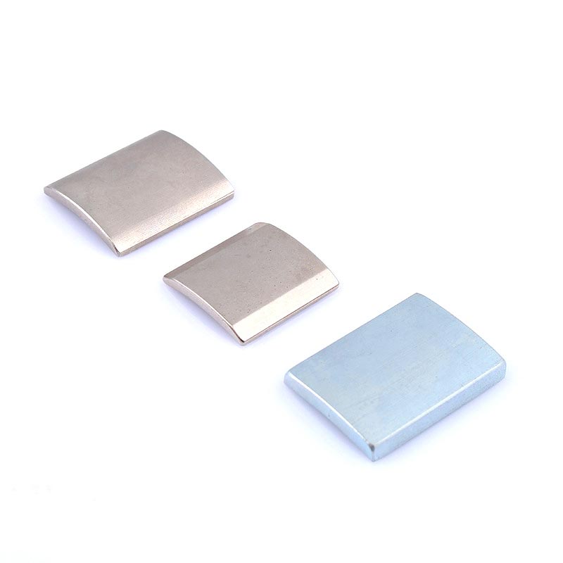 ネオジム磁石とは何か、そしてなぜそれが最強の永久磁石なのか